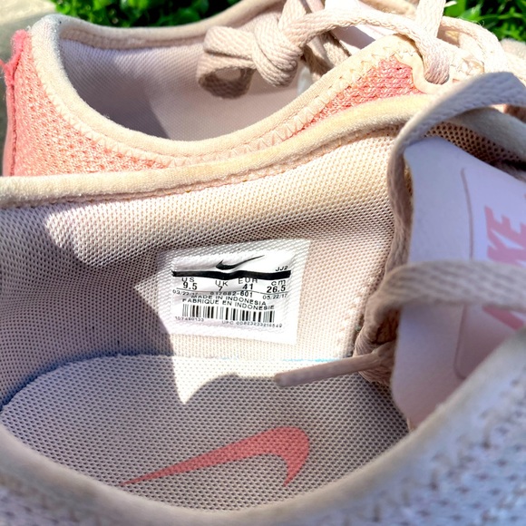 🏃🏼♀️🔥 Nike Womens Dualtone Racer Pink SZ 9.5 - Picture 9 of 9